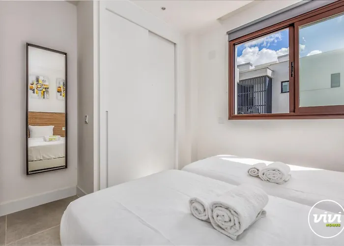 Vivi Homes - Apollo Luxury, Pool, Gym&beach *