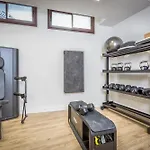 דירה Vivi Homes - Apollo Luxury, Pool, Gym &