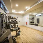 Vivi Homes - Apollo Luxury, Pool, Gym & דירה *