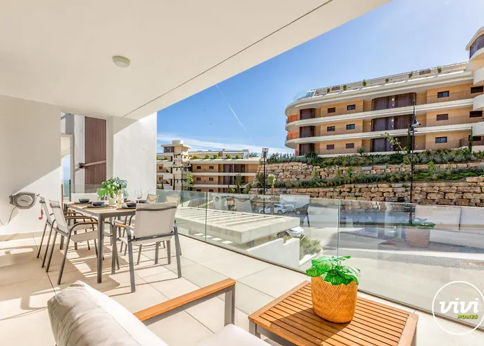 Vivi Homes - Apollo Luxury, Pool, Gym & Apartamento Fuengirola