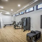 Vivi Homes - Apollo Luxury, Pool, Gym & Appartement