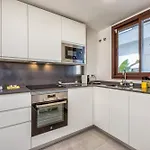 Vivi Homes - Apollo Luxury, Pool, Gym & Appartement Fuengirola