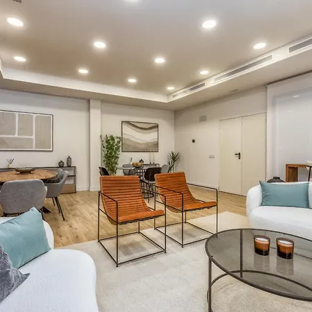 Appartement Vivi Homes - Apollo Luxury, Pool, Gym &