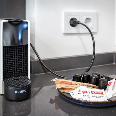 Vivi Homes - Apollo Luxury, Pool, Gym & Appartement Fuengirola