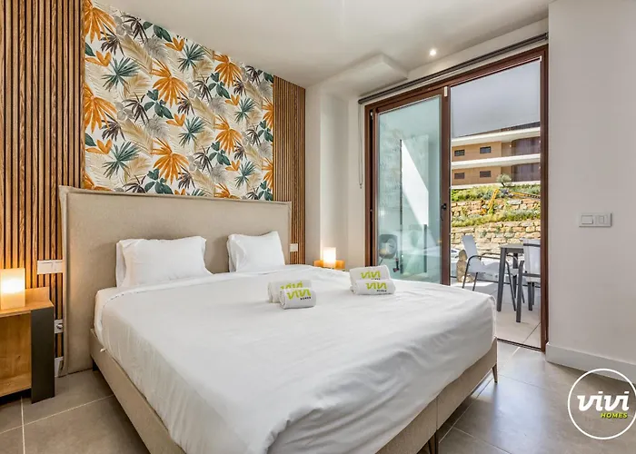 Vivi Homes - Apollo Luxury, Pool, Gym & *